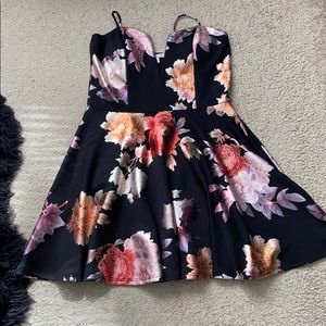 Floral dress LIKE NEW